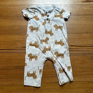Carter's cream tiger short sleeve one piece SIZE 3-6M